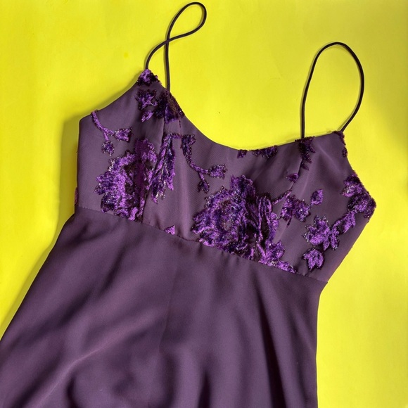 Vintage Dresses & Skirts - Vintage 90s Dark Purple Metallic Babydoll Sleeveless Cocktail Dress